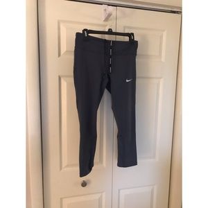 Nike Dry Fit silver/grey leggings in Women’s M